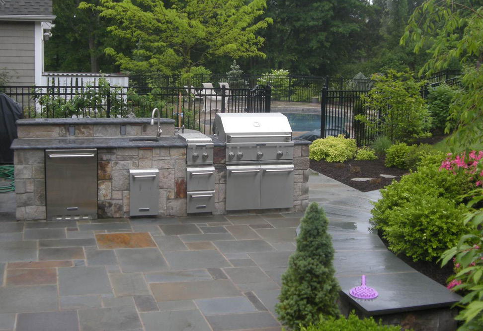 Outdoor Kitchens